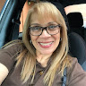 Meet your Posher, Julia